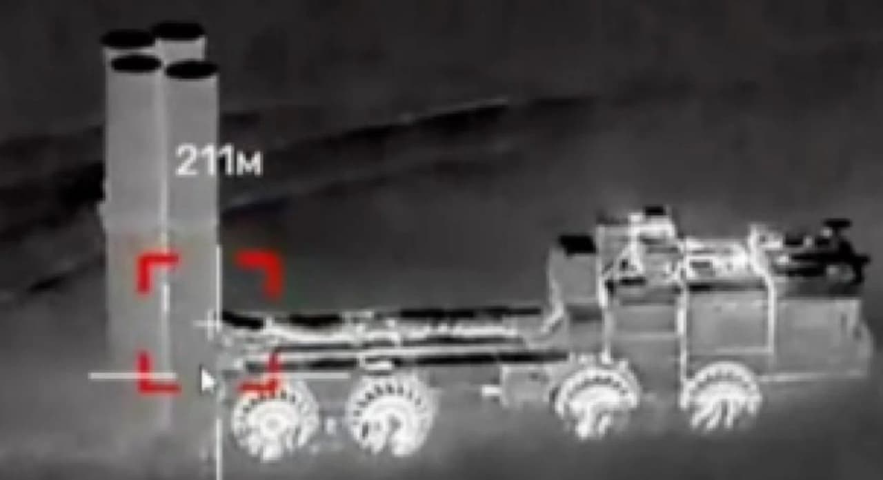 Ukraina smogė S-400 netoli vadinamųjų Putino rūmų – pozicija degė kelias valandas