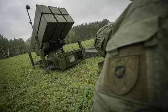 Vilniaus prieigas jau saugo NASAMS – brangiomis raketomis teks gaudyti ir pigius priešo dronus
