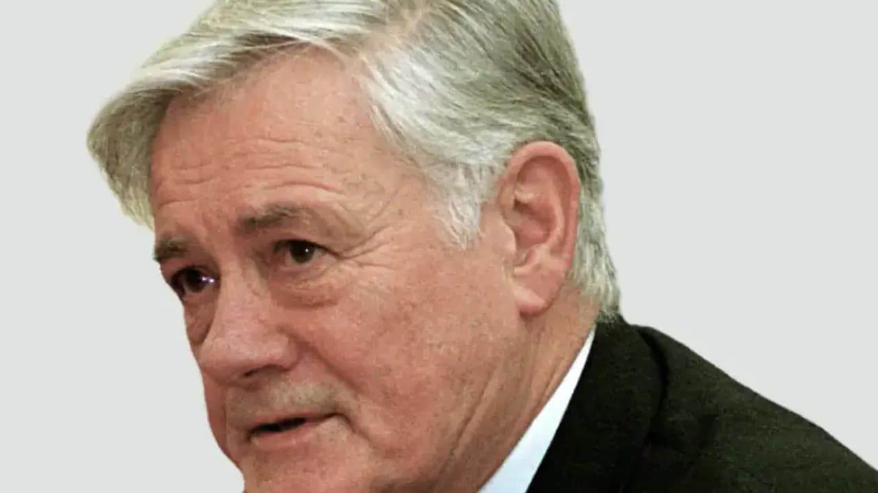 Prezidentas Valdas Adamkus, kurio laikais šalia Vilniaus veikė slaptas ir nelegalus kankinimų kalėjimas