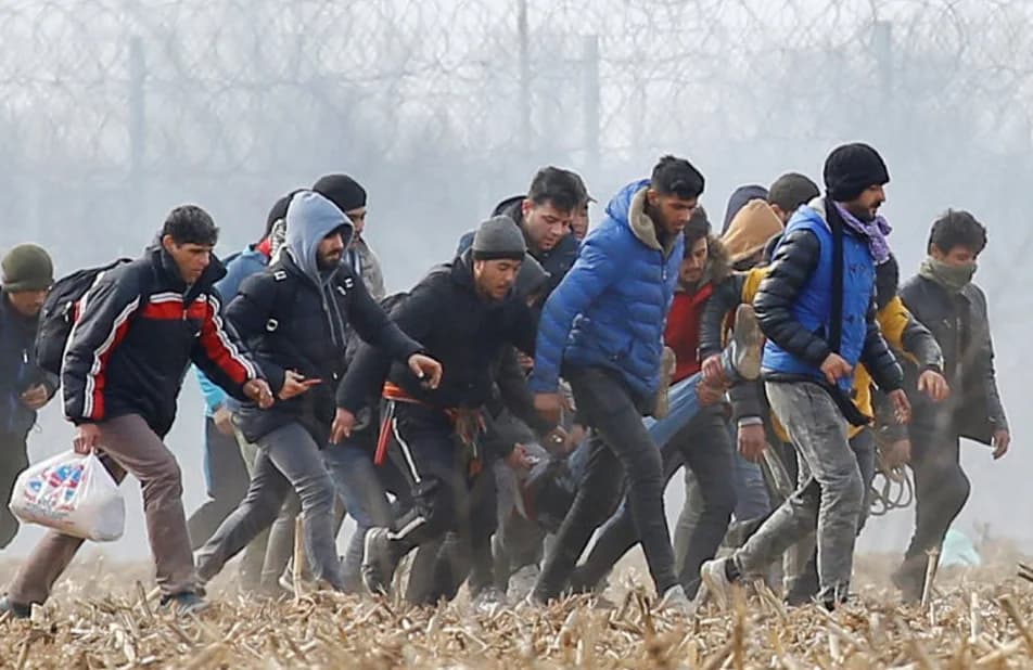 Penkios Europos Sąjungos valstybės ruošiasi migrantus siųsti į centrus už ES ribų