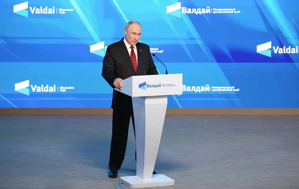 V. Putinas dėl Karaliaučiaus perspėjo NATO: tiesioginio puolimo atveju būtų svarstomi visi Rusijos ginklai