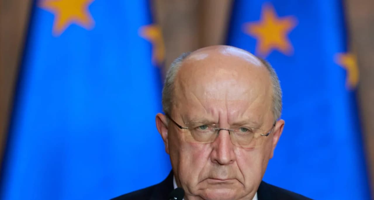 Kubiliui priminta jo vieta: NATO diplomatas pasišaipė iš kalbų apie 5-ąjį straipsnį