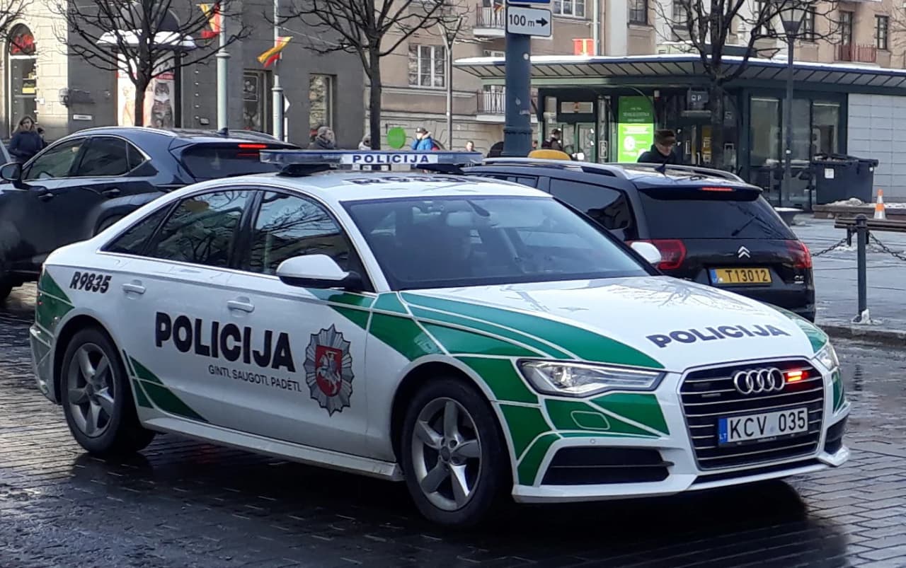 Kai kuriuose policijos padaliniuose trūksta beveik pusės tyrėjų