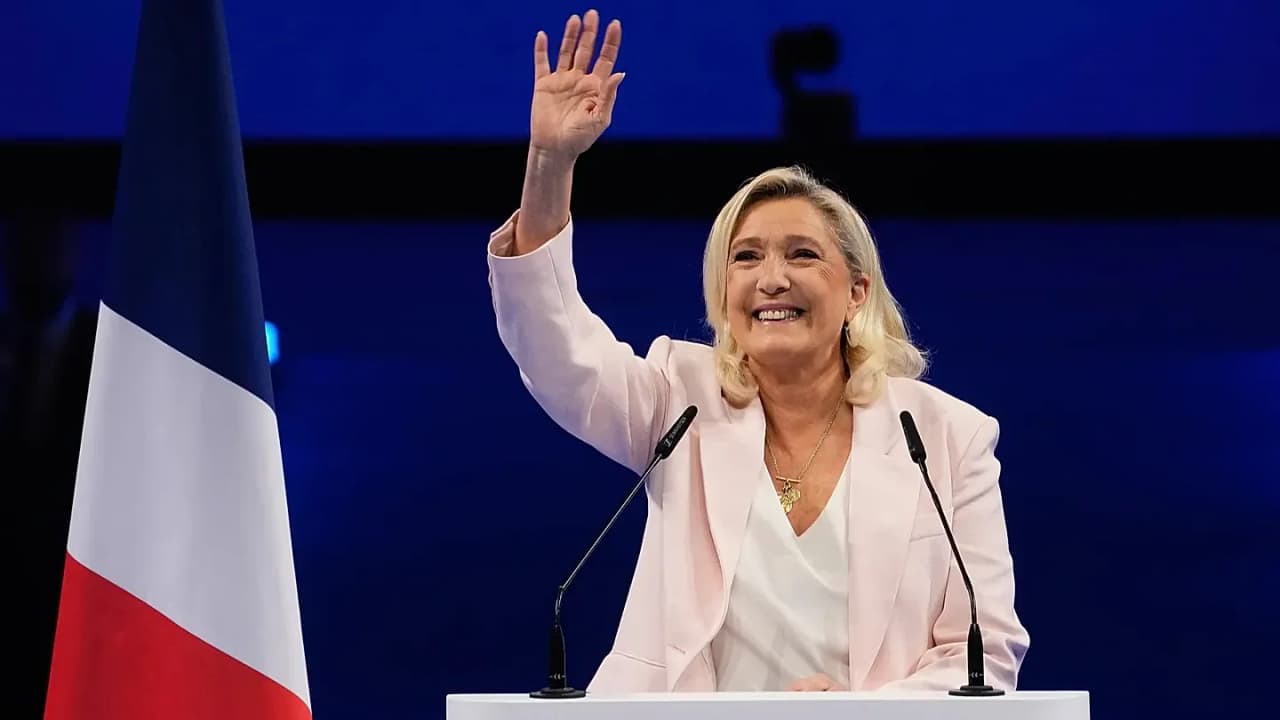 Marine Le Pen žada nesiųsti jaunimo į svetimus karus