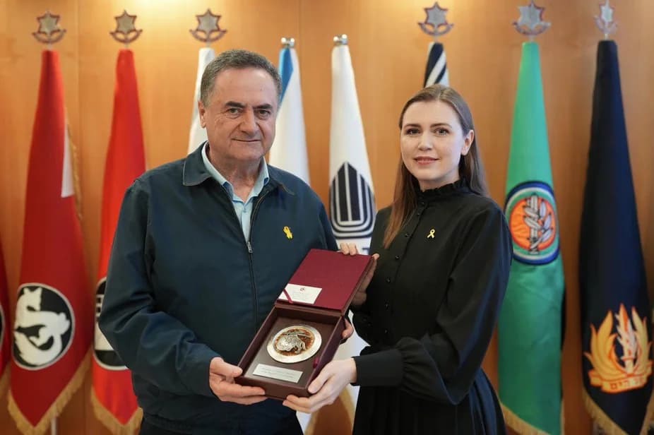 D. Šakalienė (dešinėje).