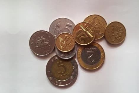 Minimali alga "į rankas" Lietuvoje - 993 litai!