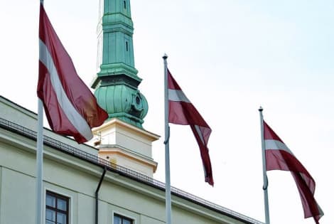 Kitų metų pavasarį Latvija turės tarptautiniams kreditoriams grąžinti 1,4 mlrd. eurų