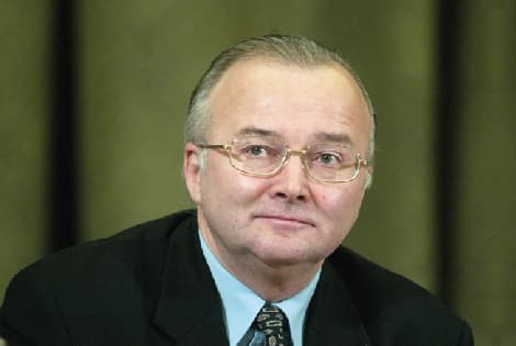 Z. Vaigausko biografija: LLKJS CK, Vilniaus aukštoji partinė mokykla, Maskva