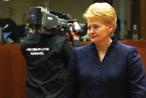 Prezidentę tenkina Lietuvos teisėsaugos darbas ir ji didžiuojasi savo statytiniu generaliniu prokuroru Dariumi Valiu. O jei kas nors kartais ir yra ne taip, tai prezidentė, be abejo, "ne prie ko".