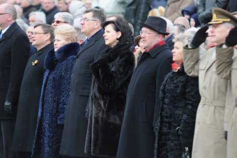 Manipuliatoriai – valdančioji karta (1)