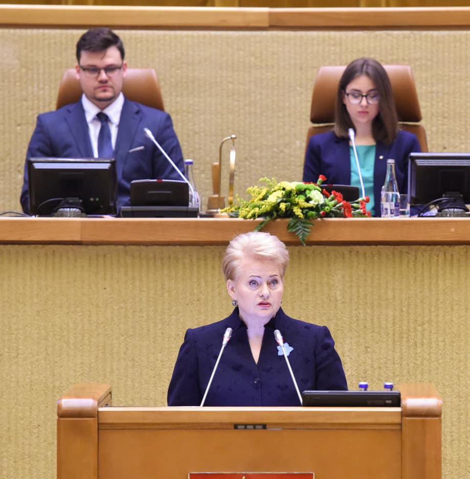 Tomis sausio dienomis komunisto ir jedinstvenininko Mykolo Burokevičiaus bendražygę, NKVD gaisrininko (vėliau tremtinio) dukterį, kolaborantę Dalią Grybauskaitę slėgė didžiulė nežinomybė. Nuotr. prezidentas.lt