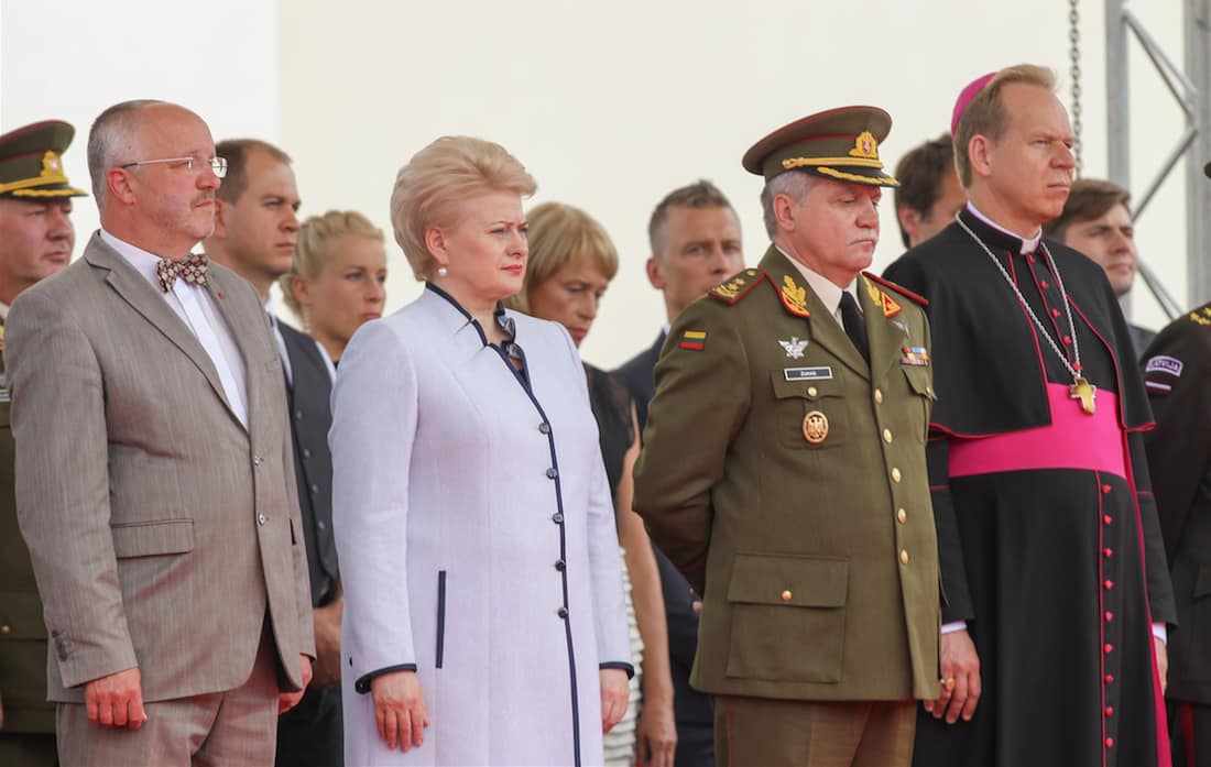 Naujas vadas J. Žukas (antras iš dešinės). Nuotr. prezidentas.lt