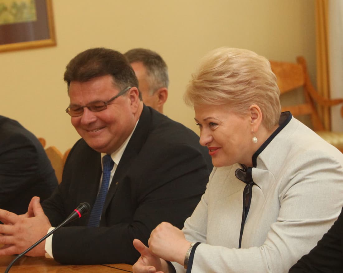 Lietuvos vadovai sveikina Ukrainos parlamento žingsnius