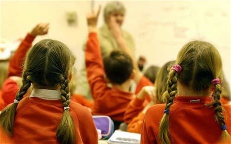 Kas devintoje mokykloje Jungtinėje Karalystėje anglų kalba nebėra gimtoji