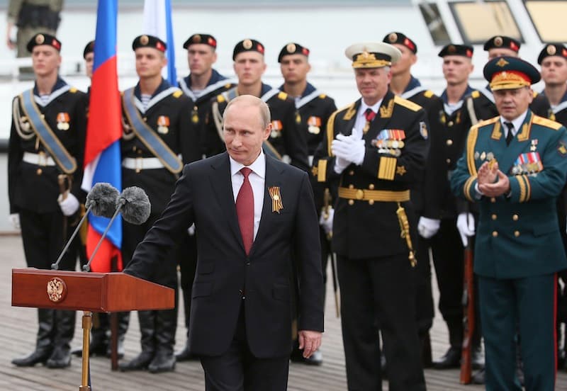 V. Putinas pirmą kartą po Krymo aneksijos apsilankė pusiasalyje. EPA-ELTA nuotr.