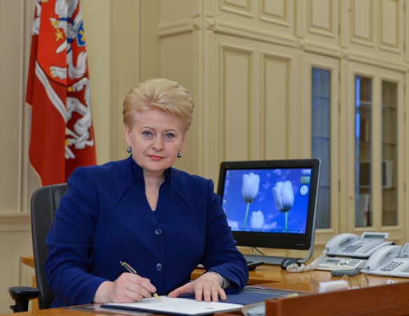 Prezidentūra: pradedamos grąžinti skolos pensininkams