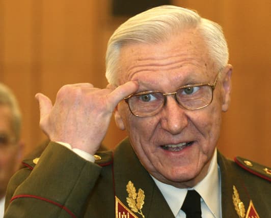 Generolas J. Kronkaitis: „Kariuomenės padėtis labai bloga“