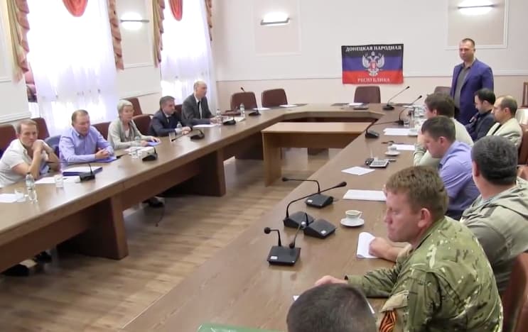 Ukrainos, ESBO bei Donecko ir Luhansko separatistų konsultacijos dėl kovinių veiksmų nutraukimo (pilnas video)