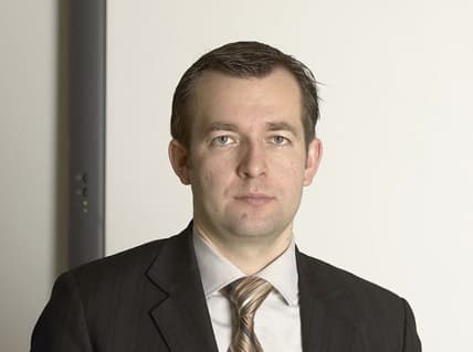 Politologas: sklandus euro įvedimas padidintų žmonių pasitikėjimą