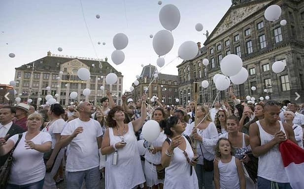 Nyderlanduose buvo surengtos atminimo eitynės