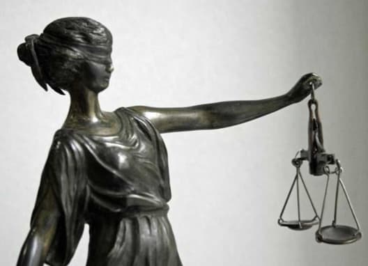 Dalius Stancikas. Žaidimai su Konstitucija, arba Geriau žinanti liaudis
