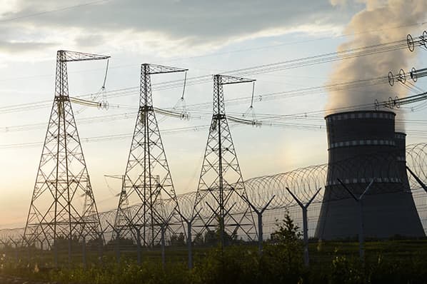 Taikus Uzbekistano atomas
