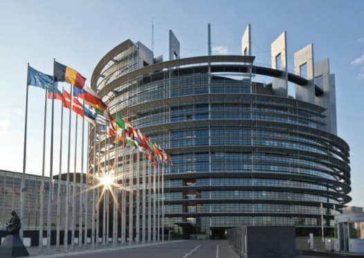 Neužilgo Europa gali pradėti švelninti sankcijas Rusijai