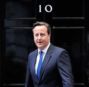 Labdaringi milijardai Didžiosios Britanijos politikai