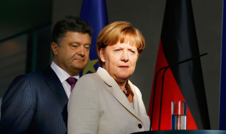 Merkel bando Ukrainos skolą perkelti ant ES pečių