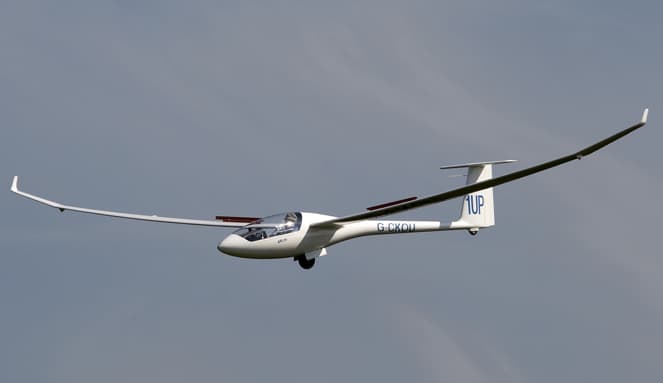 Neskubėkime laidoti sportinės aviacijos