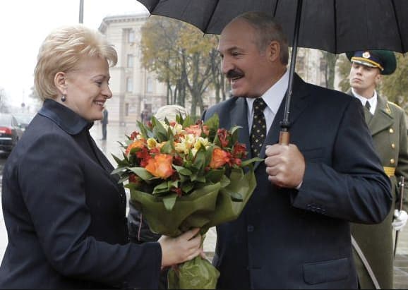 Skaitytojai viliasi, kad tai tėra tik laikini nesklandumai teisingai informuojant visuomenę