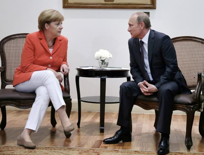 Merkel ir Gabrielis pateikė Putinui pasiūlymą