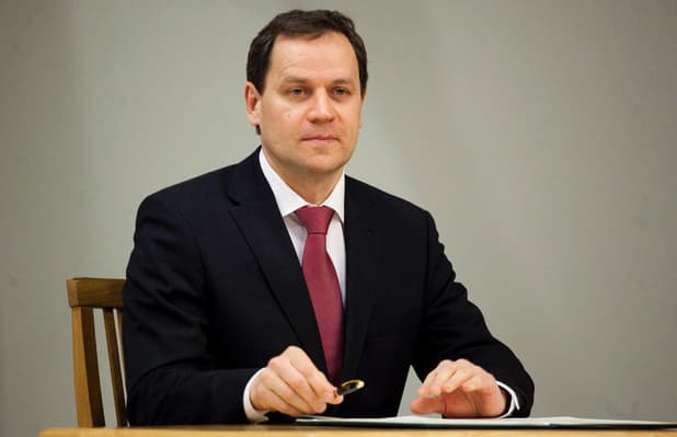 LLRA vadovas Valdemaras Tomaševskis atvirai palaiko Maskvos pusę ir tik laukia kada karo atveju galės pasitarnauti Rusijos interesams, skelbia žiniasklaida.