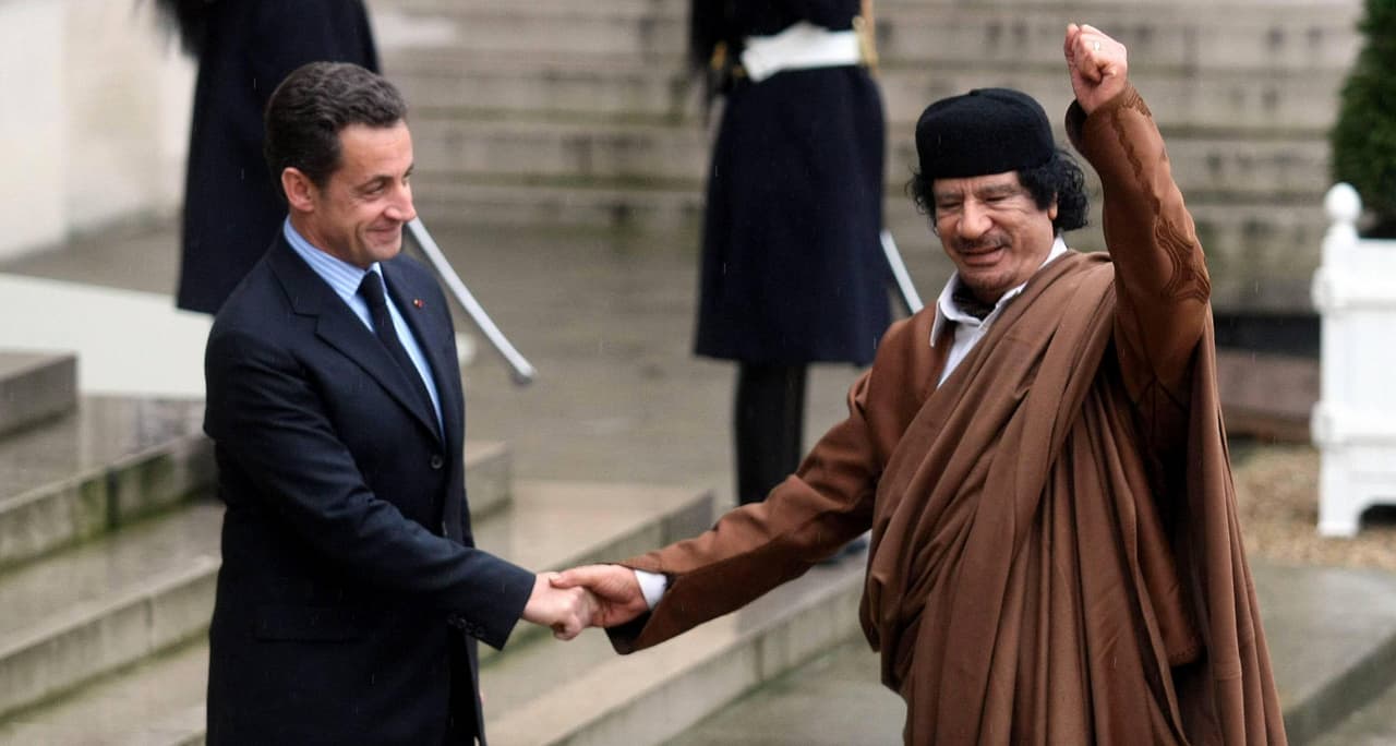 Detektyvinė Kadafio mirties istorija ir didelė Sarkozy paslaptis
