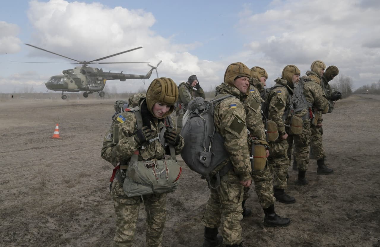 Navalnas: „Ukrainai tiekti ginklų nereikia“
