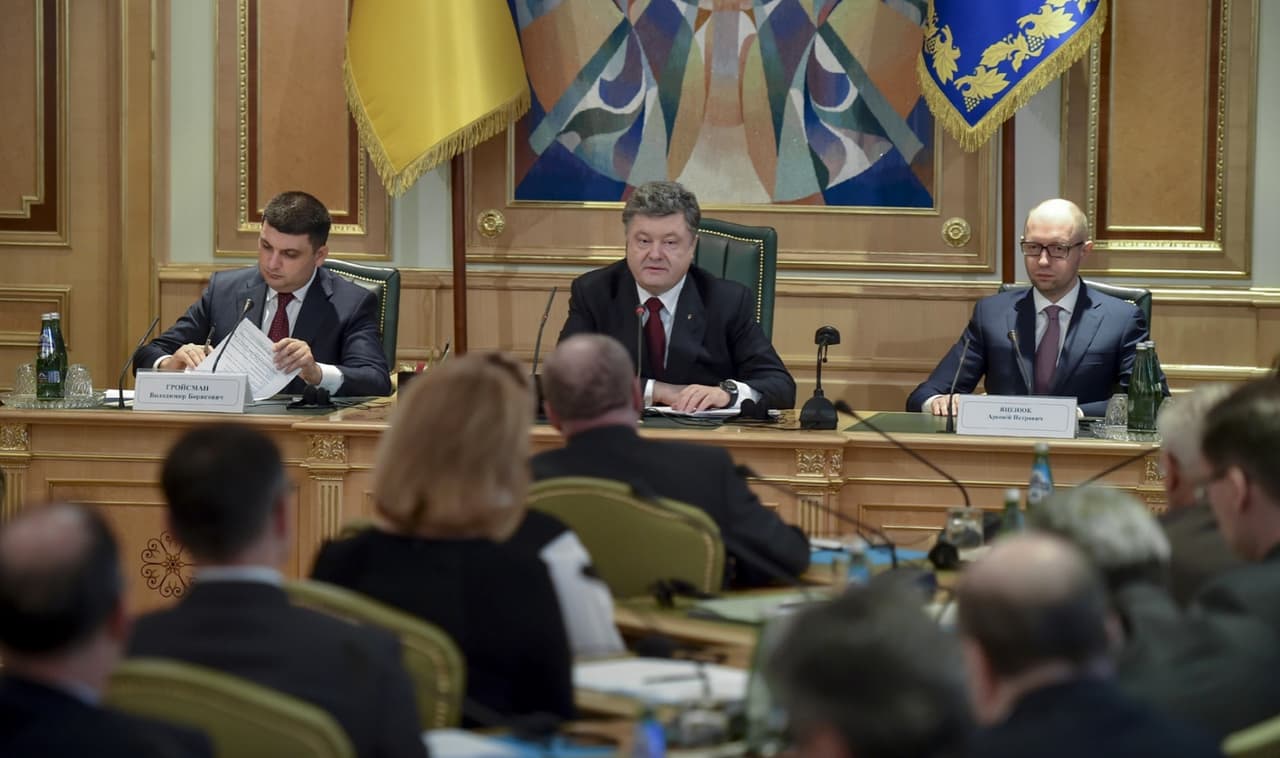 Porošenka palaikys referendumą dėl Ukrainos federalizacijos
