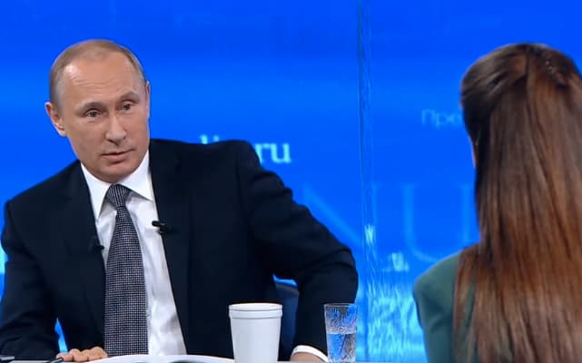 Putinas ir liaudis: apie Ukrainą, ekonomiką ir degančią rusišką pirtį
