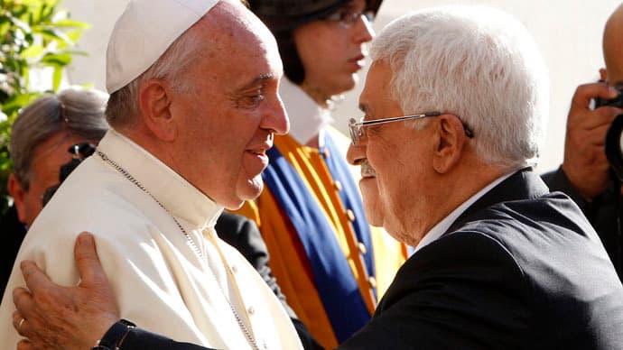 Popiežius Pranciškus ir Palestinos prezidentas Mahmoudas Abbasas Vatikane 2014 m. birželio 8 d.