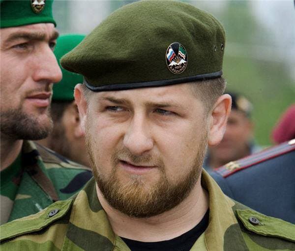 Čečėnijos vadovas Ramzanas Kadyrovas pareiškė, kad vadinamoji Islamo valstybė (IS) turėtų būti kuo greičiau sunaikinta, nes ji kelia grėsmę ir Artimiesiems Rytams, ir Rusijai.