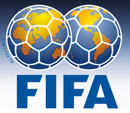 EP smerkia korupciją sporte ir ragina paskirti naują FIFA vadovą
