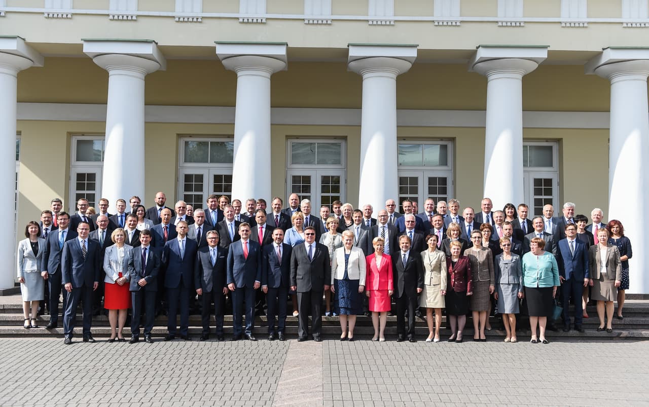 Prezidentė: diplomatas negali būti beveidis