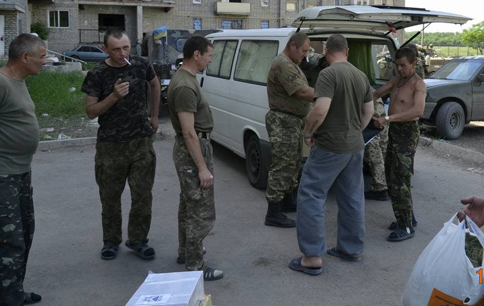 Ukrainoje kovojantieji atrodo įtartinai panašūs į žaliuosius žmogelius