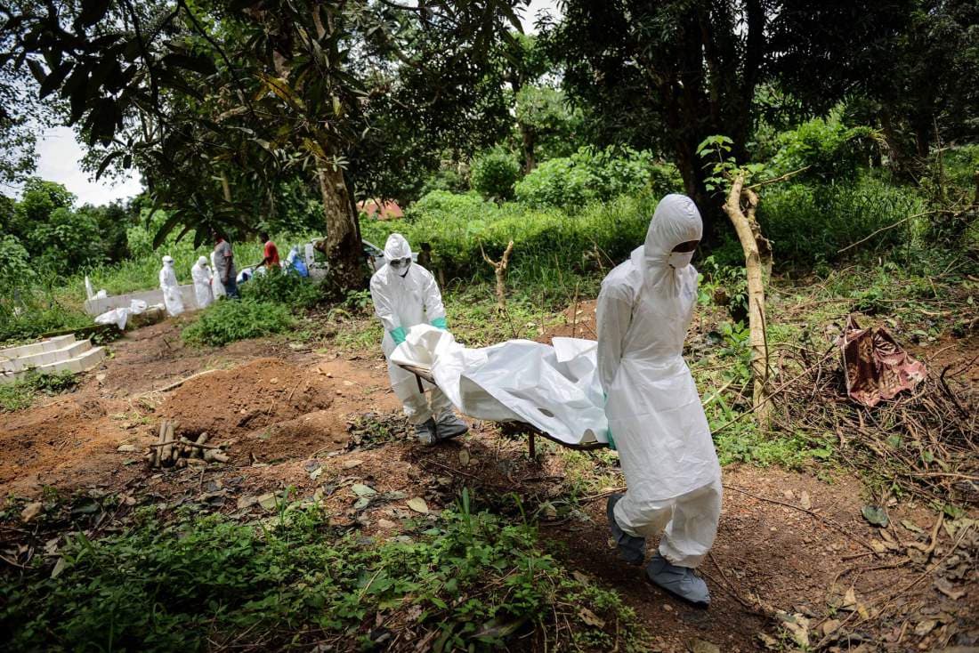 Ebola: dviejų naujų vakcinų bandymai
