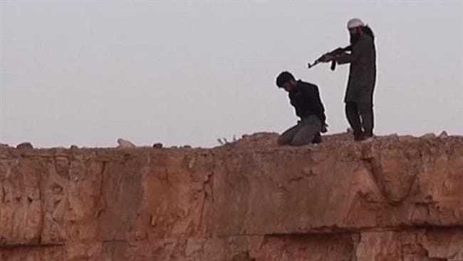 Vadinamosios „Islamo valstybės“ teroristai: užtvindysime Paryžių lavonais