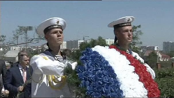 Kijevas ir Paryžius pasipiktinęs dėl Prancūzijos parlamentarų viešnagės Kryme