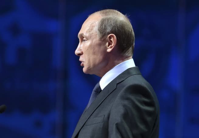 Vladimiras Putinas susimovė kalbėdamas apie Lietuvos emigrantus