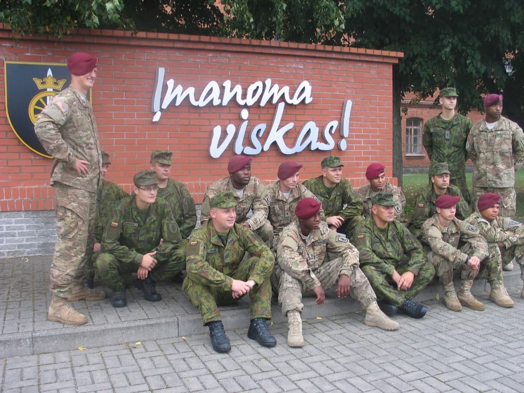 Lietuvos ir JAV kariai Lenkijoje treniravosi logistinių operacijų pratybose