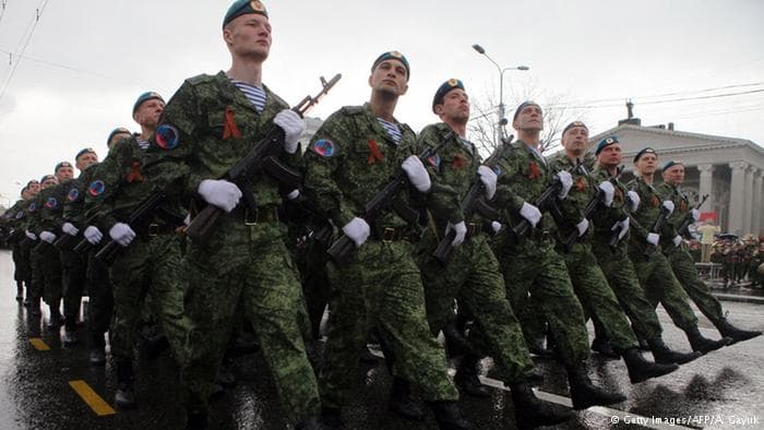 NATO perspėjo Ukrainos sukilėlius