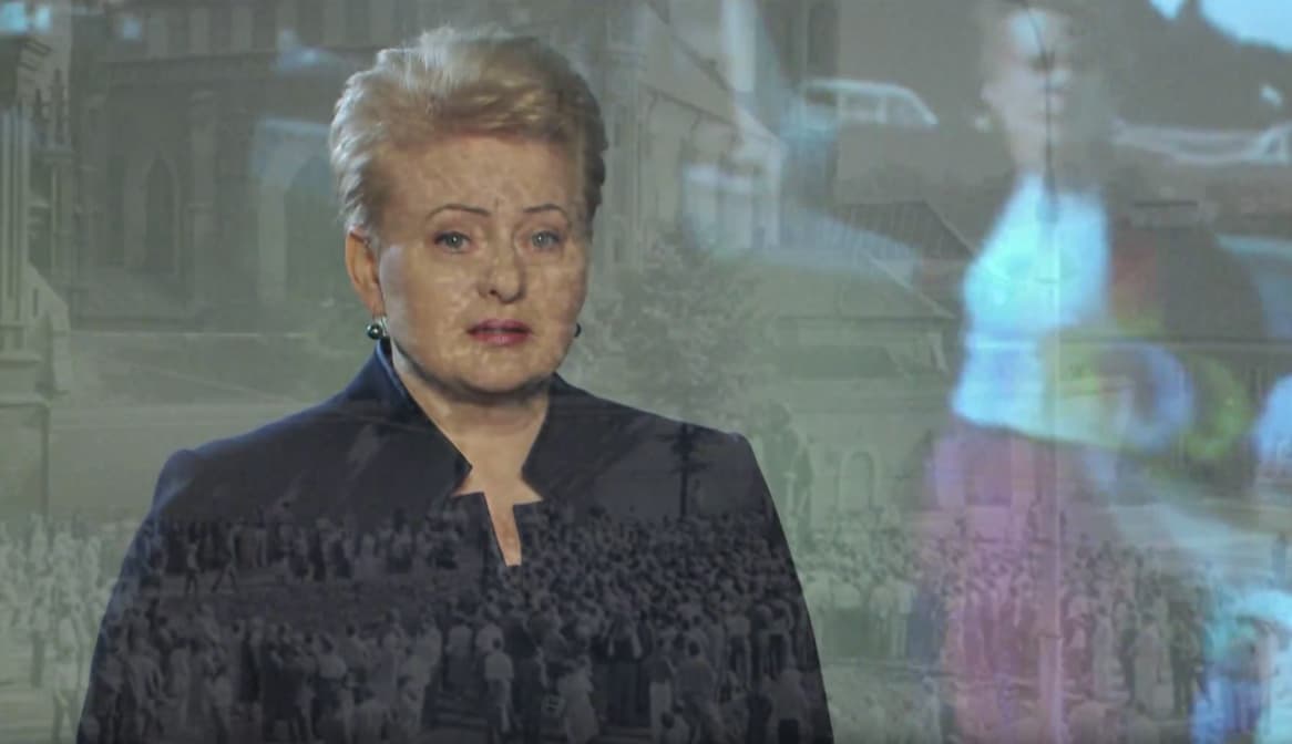 Prezidentė didžiuojasi prieš 26-erius metus kartu su tauta išėjusi į Baltijos kelią