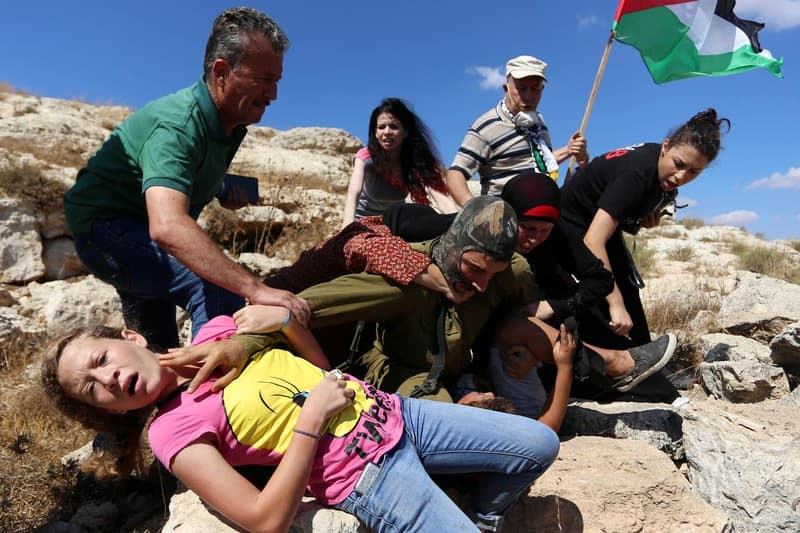 Palestinietės išgelbėjo vaiko gyvybę nuo Izraelio kareivio atakos